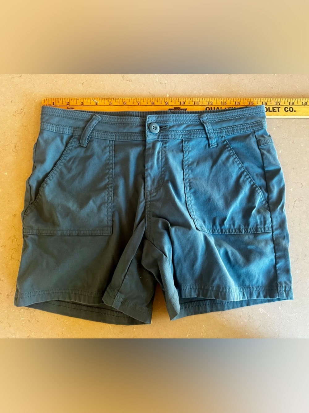 Prana Women’s Outdoor Hiking Shorts Size 8 Flat Front Nylon Travel Utility